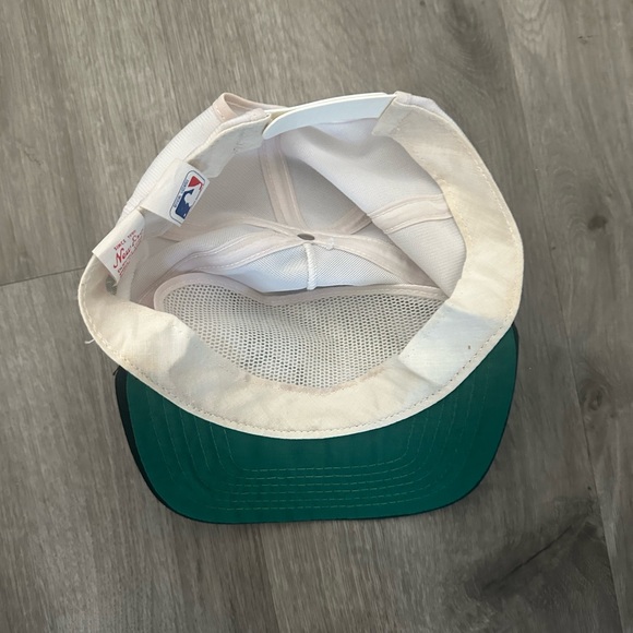 Vintage Oakland Athletics SnapBack. - Picture 6 of 6